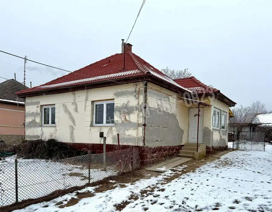 eladó családi ház, Ecseg