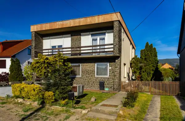 Eladó családi ház, Pásztó 3+1 szoba 240 m² 103 M Ft
